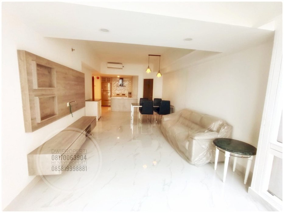 Dijual Taman Anggrek Condominium Unit Renov 2+1BR Best City