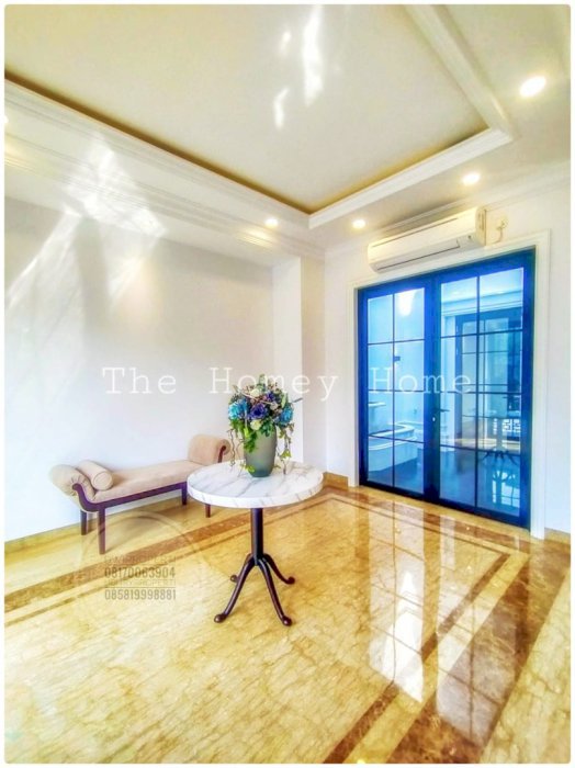 Dijual Rumah Luxury Brand New 2 Lt American Style