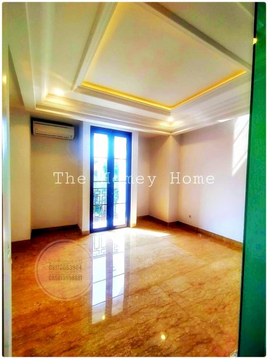 Dijual Rumah Luxury Brand New 2 Lt American Style