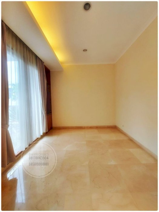 Dijual Rumah TURUN HARGA!!! Di KEMANG JAKARTA SELATAN MODERN TROPIS
