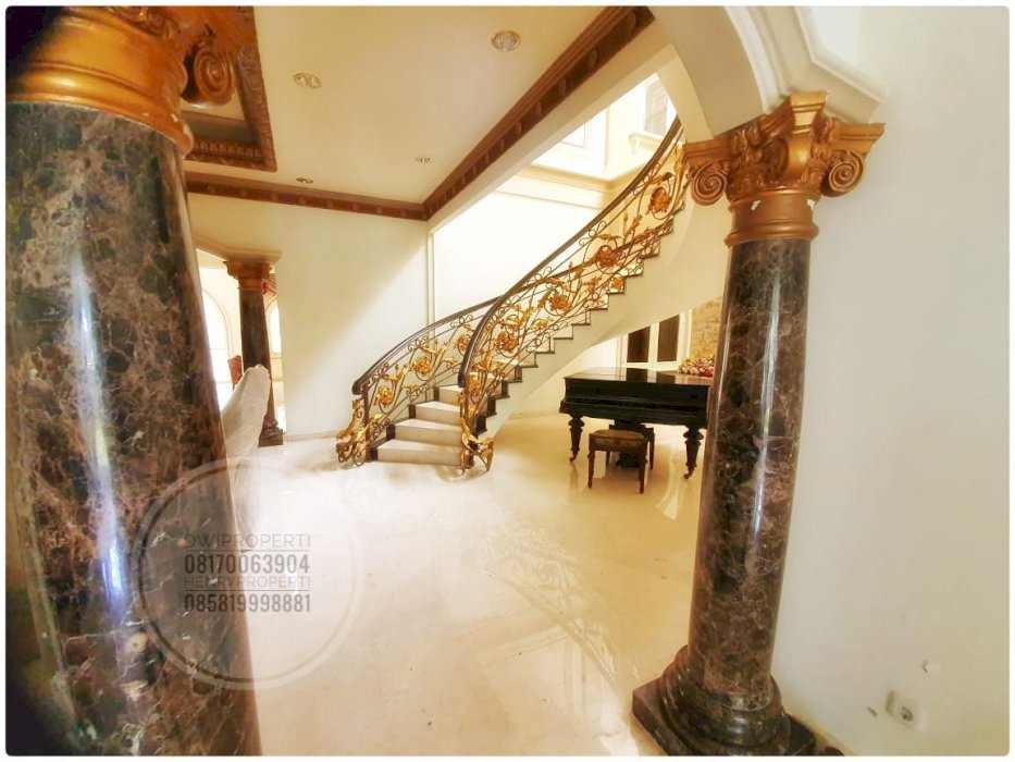 Di jual Rumah di Kemang Timur, Modern Classic Davinci Mewah Siap Huni