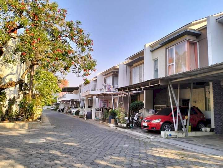 RUMAH SECONDARY 2 LANTAI LOKASI HERTASNING