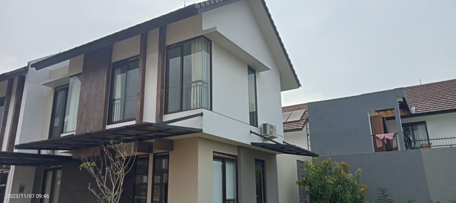 Di jual rumah huk kota baru parahyangan cluster simakirana