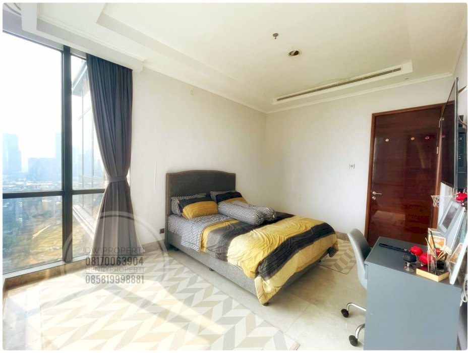 Dijual District 8 Unit 3+1BR Full Furnish Best City View