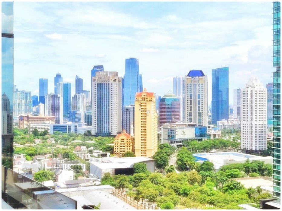 Dijual District 8 Unit 4 BR Semi Furnish Best City View