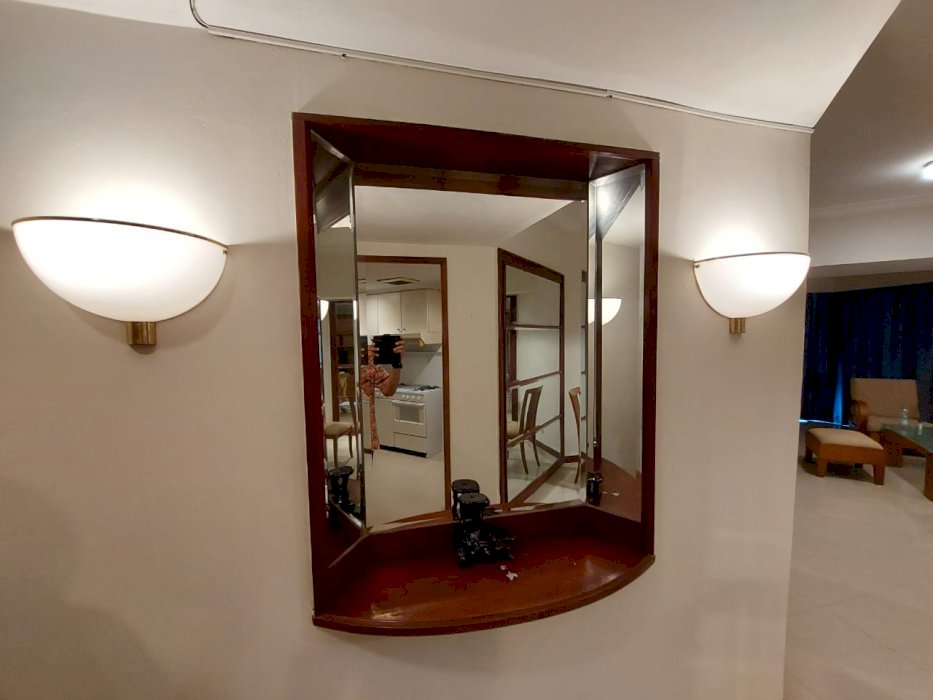 Disewa Per Bulan Taman Anggrek Unit 2+1BR Full Furnish