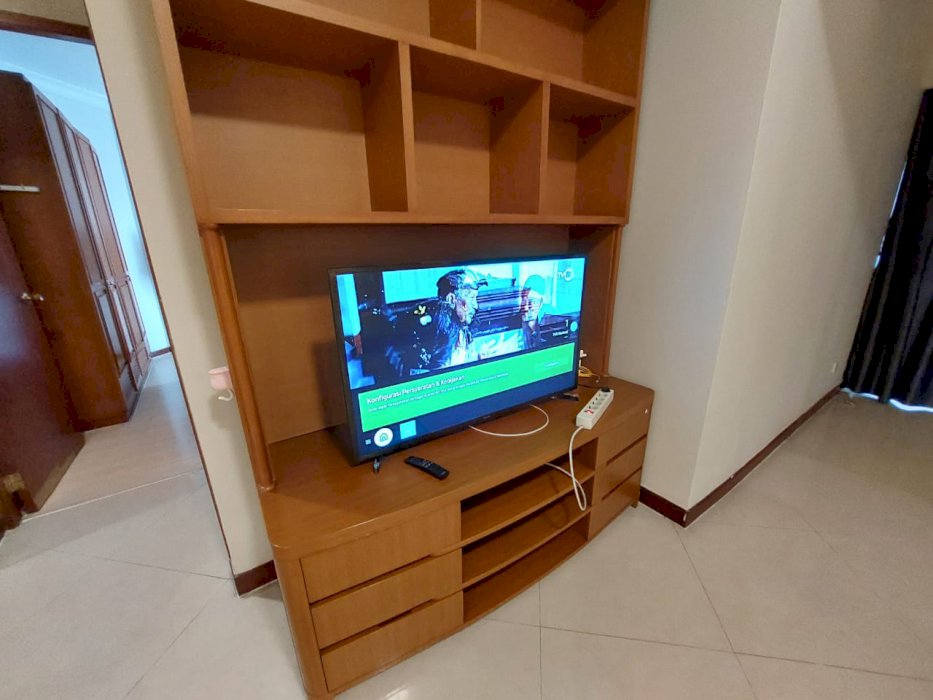 Disewa Per Bulan Taman Anggrek Unit 2+1BR Full Furnish