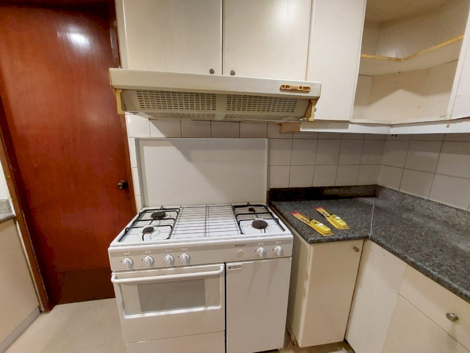 Disewa Per Bulan Taman Anggrek Unit 2+1BR Full Furnish