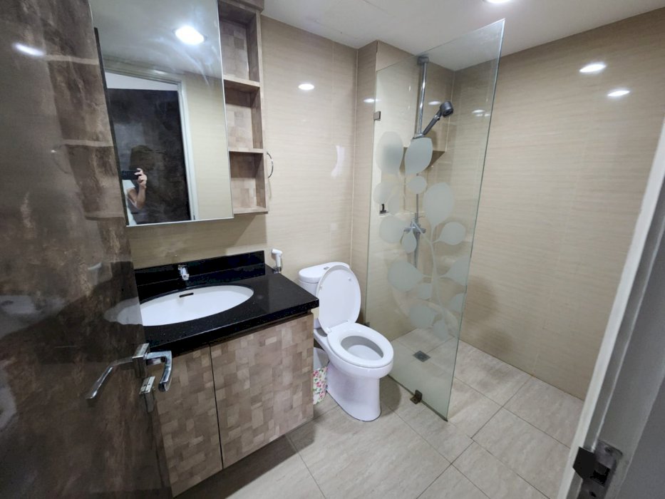 Disewa Taman Anggrek Unit 4+1BR Full Furnish