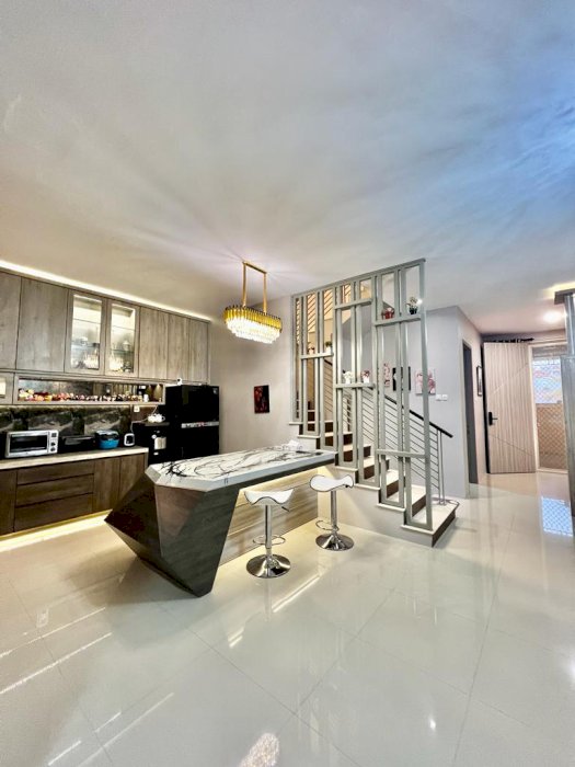 Rumah Minimalis Furnish Bagus di Pantai Mentari (code : DND)