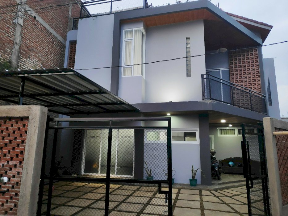 Dijual Rumah Strategis Dekat Dengan Kampus Unjani Cimahi-Jawa Barat
