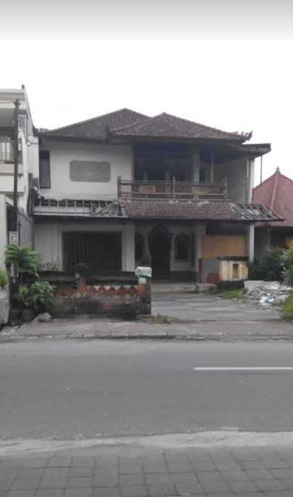 Ruko di jalan utama mertasari sidakarya