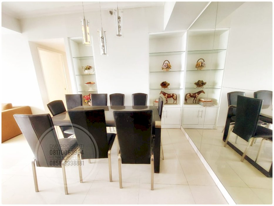 Disewa Taman Anggrek Unit Sudut 2+1BR Full Furnish Pool View