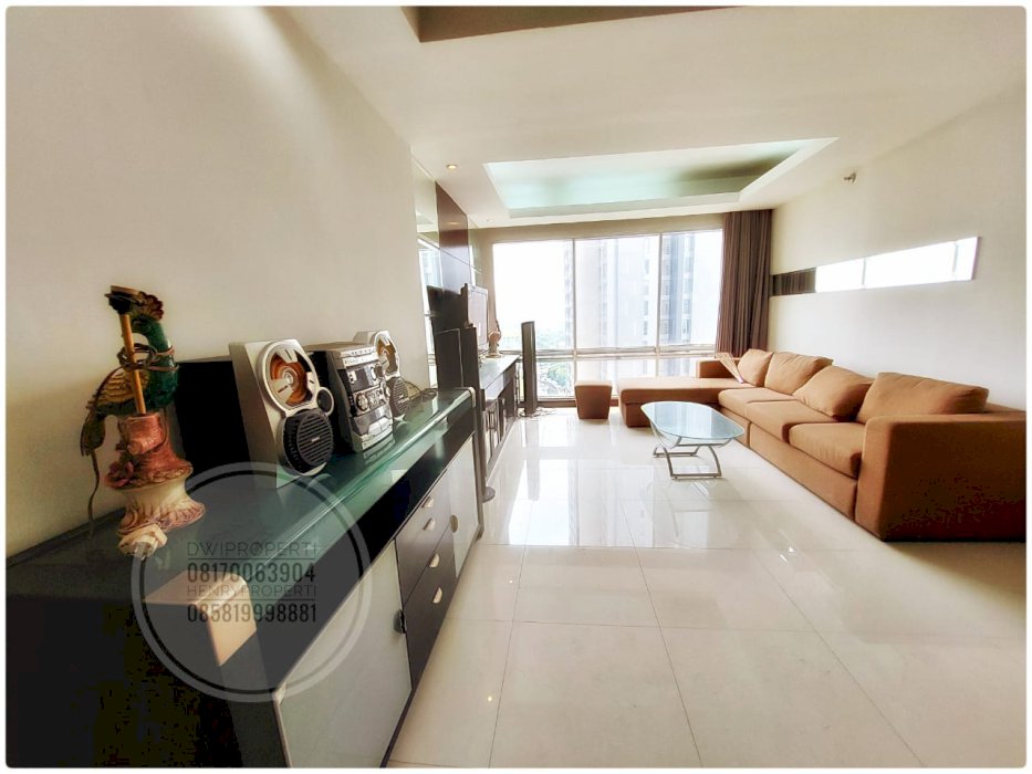 Disewa Taman Anggrek Unit Sudut 2+1BR Full Furnish Pool View
