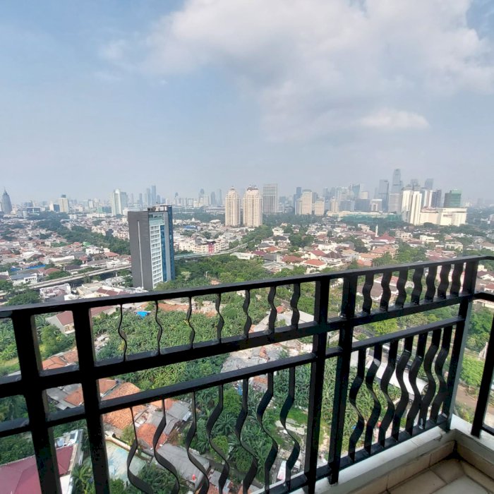 Dijual Permata Hijau Residence Unit 3+1 Middle floor  City View