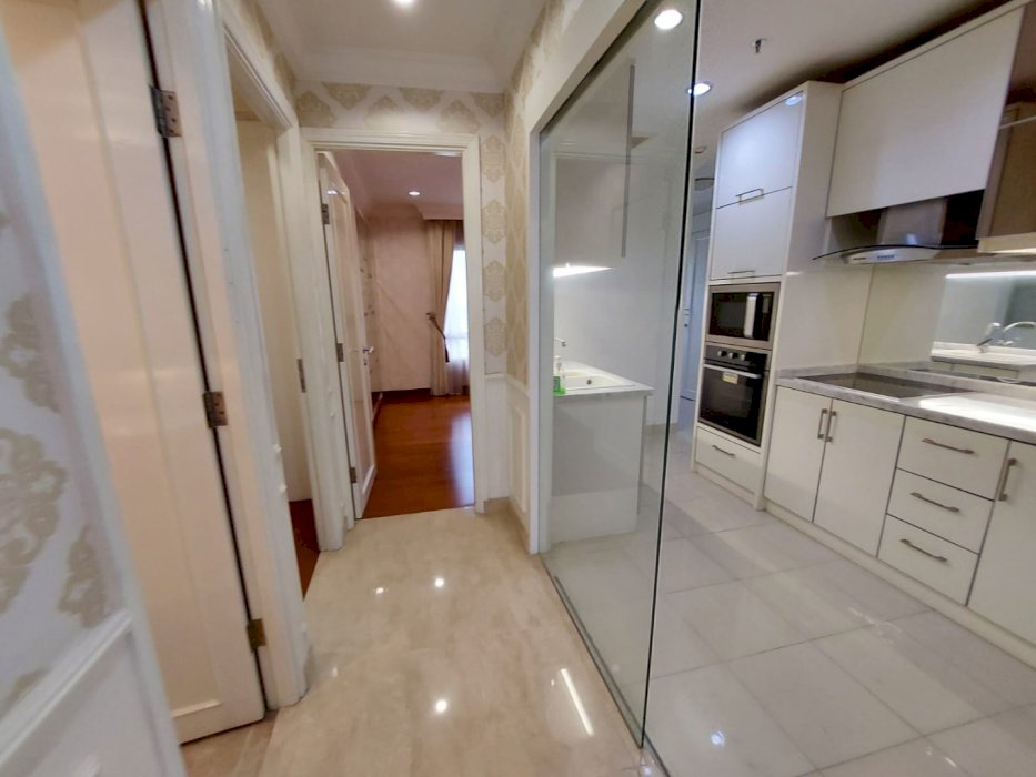 Dijual Permata Hijau Residence Unit 3+1 Mid Fl. City View Full Renov