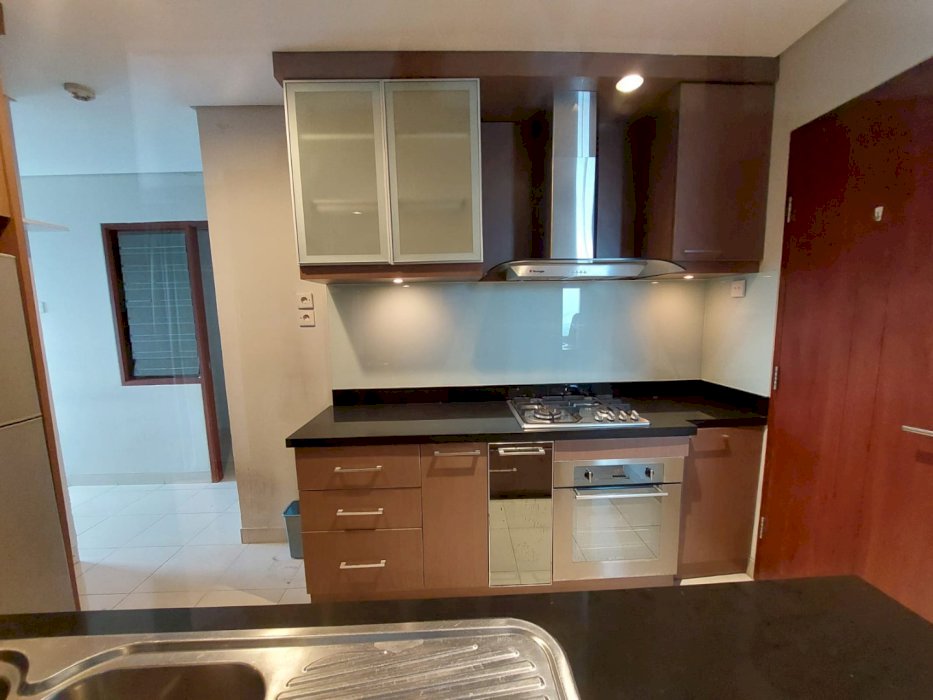Dijual Permata Hijau Residence Unit 3+1 High Fl. Best View Furnish