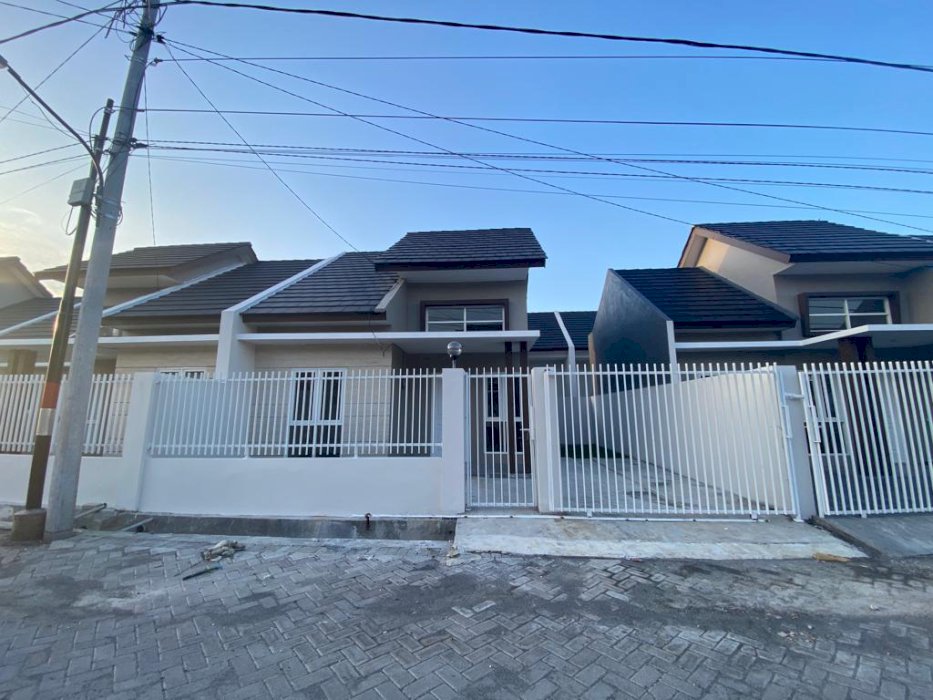 Di sewakan Rumah Murah Alana Regency Cemandi