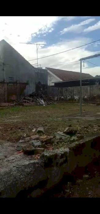 Rumah dan tanah dijual