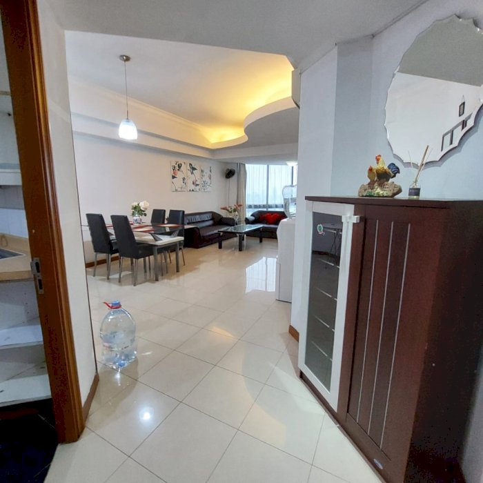 Disewa Per Bulan Taman Anggrek Unit  2+1BR Full Furnish City View