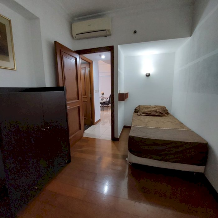 Disewa Per Bulan Taman Anggrek Unit  2+1BR Full Furnish City View
