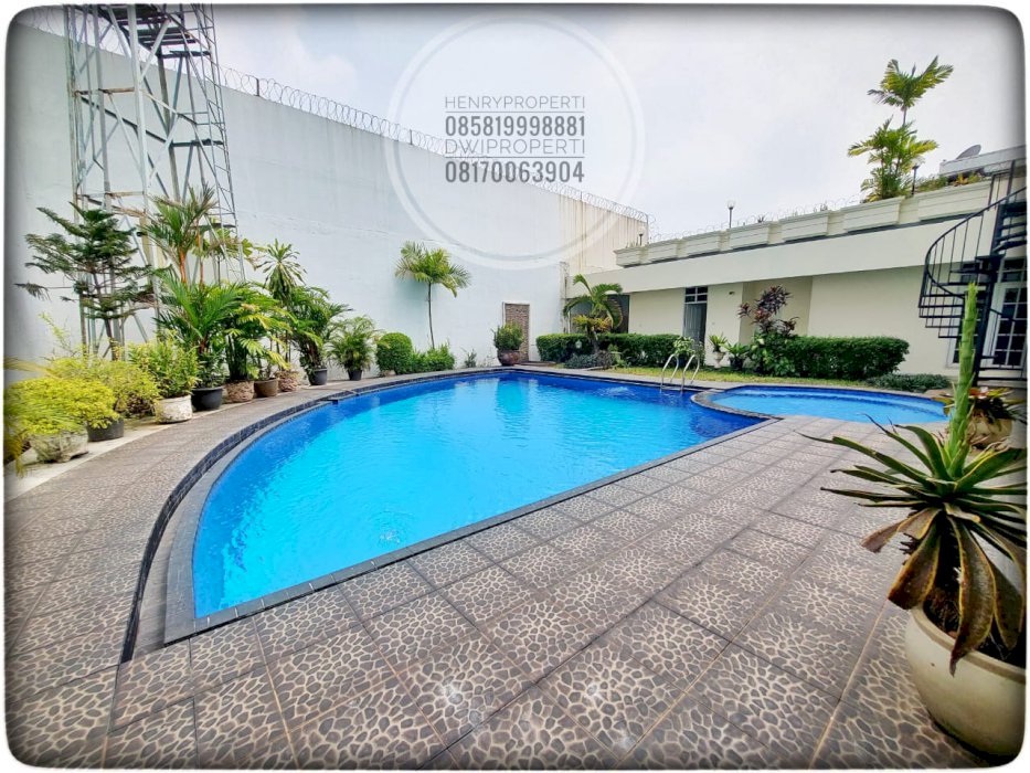 Rumah Pondok Indah 5 menit Ke JIS Lokasi Tenang Bisa dibantu KPR