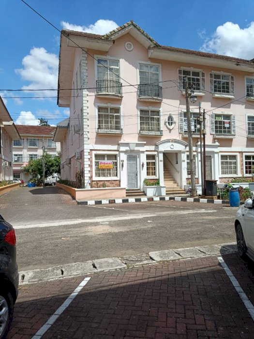 DIJUAL CEPAT Rumah lippo karawaci central (nego sampai jadi )