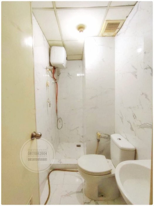Medit 2 Unit 2BR Sdh Renov View Kolam Lt. Tinggi SHM