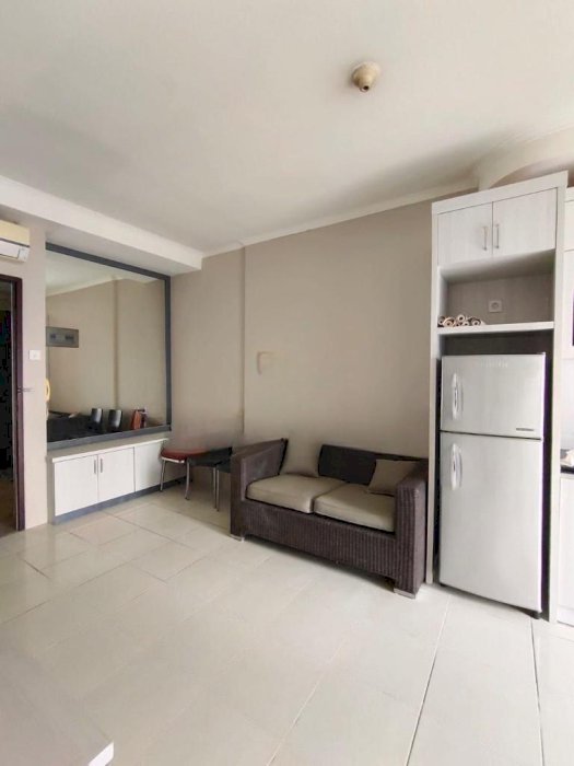 Medit 2 Unit 2BR Sdh Renov View Kolam Lt. Tinggi SHM