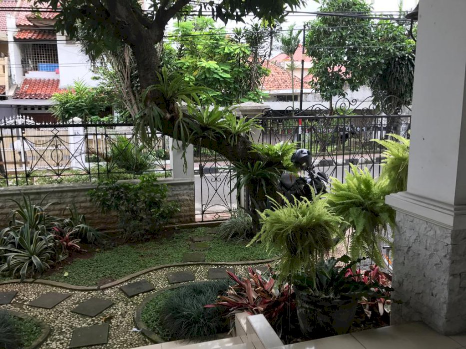 Rumah Menteng Daerah Elit Dempo Turun Harga dari 30M MENJADI 22M