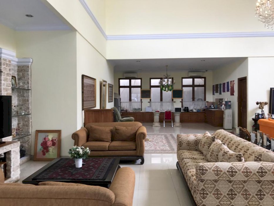 Rumah Menteng Daerah Elit Dempo Turun Harga dari 30M MENJADI 22M