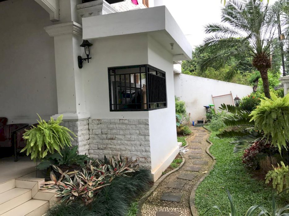 Rumah Menteng Daerah Elit Dempo Turun Harga dari 30M MENJADI 22M