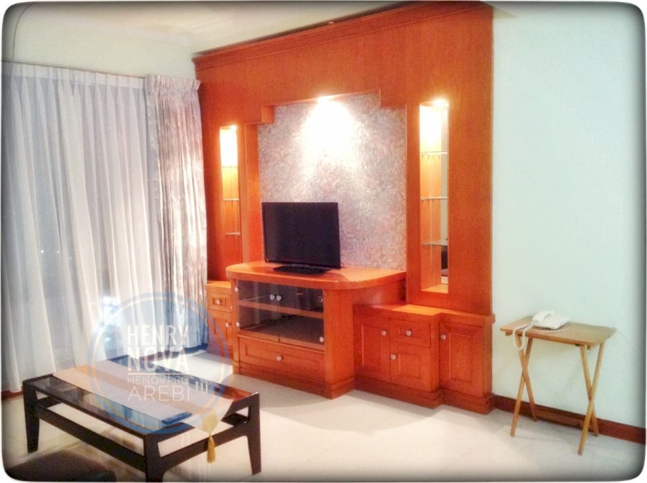 Taman Anggrek Condominium Unit Sudut 2+1BR City View Renov Furnish