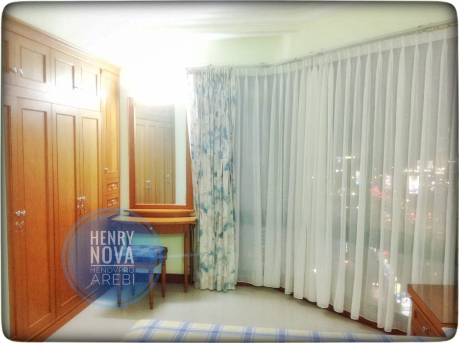 Taman Anggrek Condominium Unit Sudut 2+1BR City View Renov Furnish