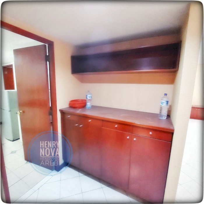 Taman Anggrek Condominium Unit  3+1BR City View Dijual Cepat