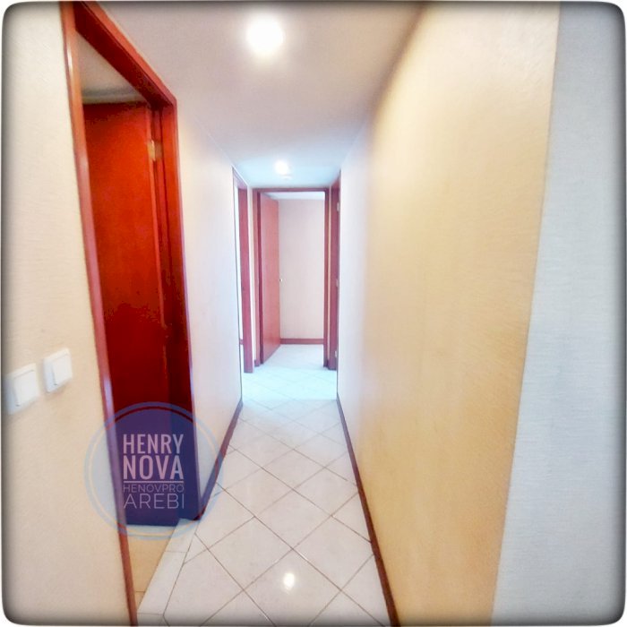 Taman Anggrek Condominium Unit  3+1BR City View Dijual Cepat
