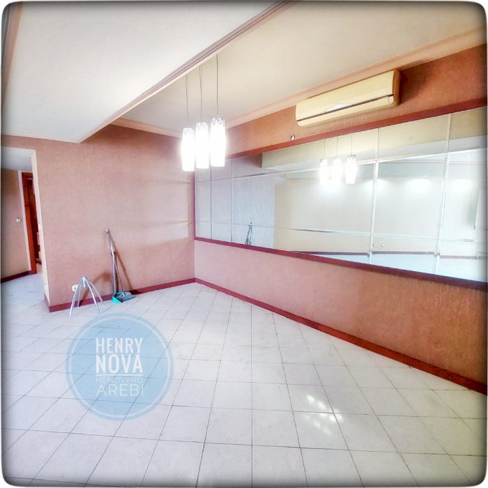 Taman Anggrek Condominium Unit  3+1BR City View Dijual Cepat