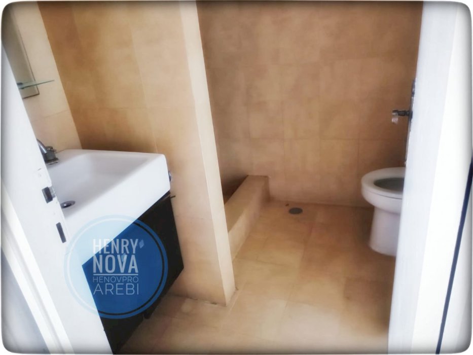 Taman Rasuna Unit Cantik 2+1BR FF Sdh Renov Lt. Tengah