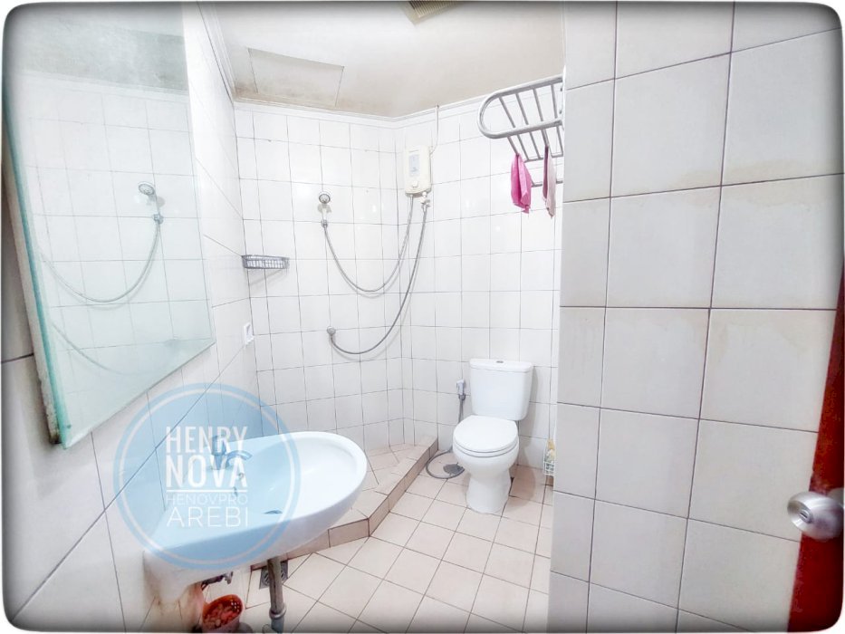 Royal Medit Unit 2+1BR Full Funish Semi Private Lift Best City View