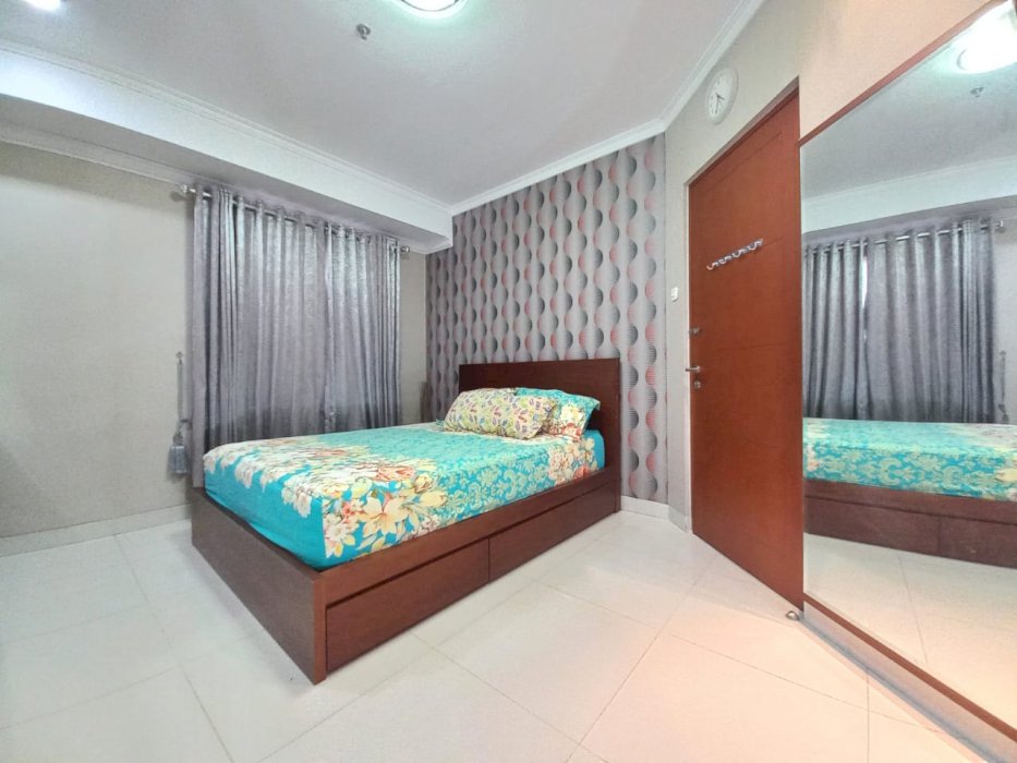 Dijual Cepat Royal Medit Unit 2+1BR Full Funish Semi Private Lift