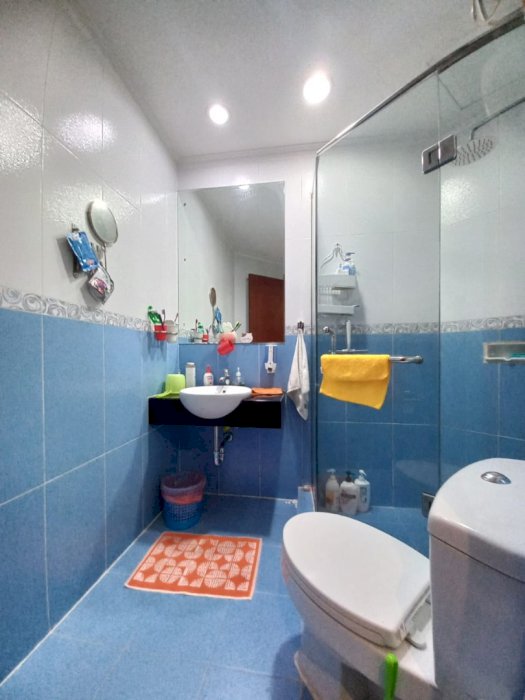 Dijual Cepat Royal Medit Unit 2+1BR Full Funish Semi Private Lift