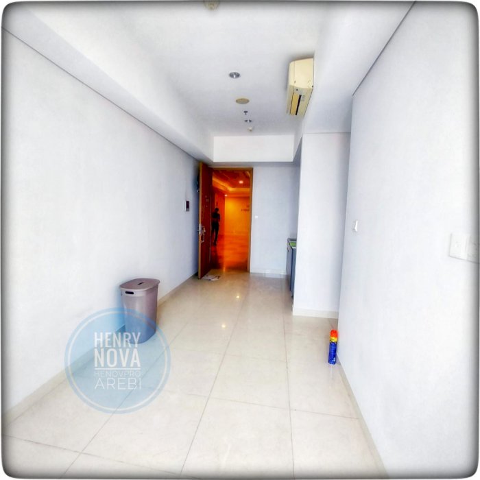 Taman Anggrek Residence Unit 3BR Semi Furnish City View