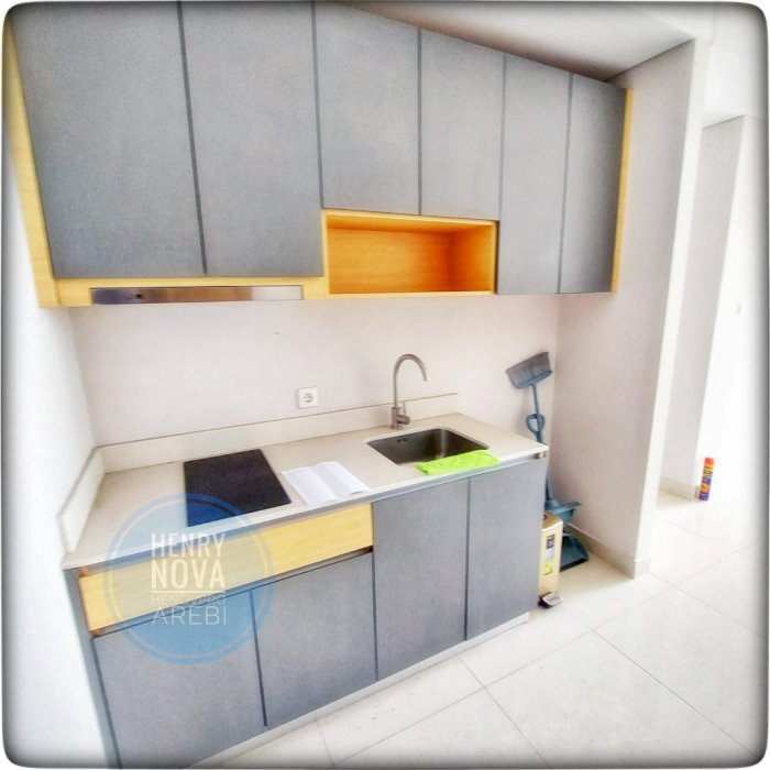 Taman Anggrek Residence Unit 3BR Semi Furnish City View