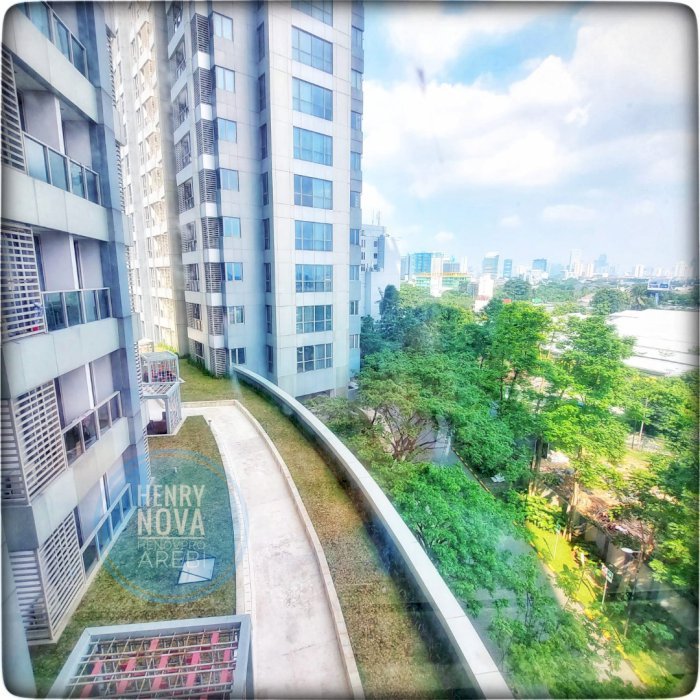Taman Anggrek Residence Unit 3BR Semi Furnish City View