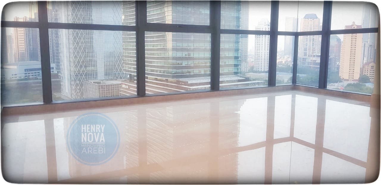 Apartment District 8 Unit 4+1 BR Best City View