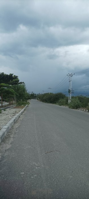 Dijual sebidang tanah untuk yang mau membangun rumah kos dll