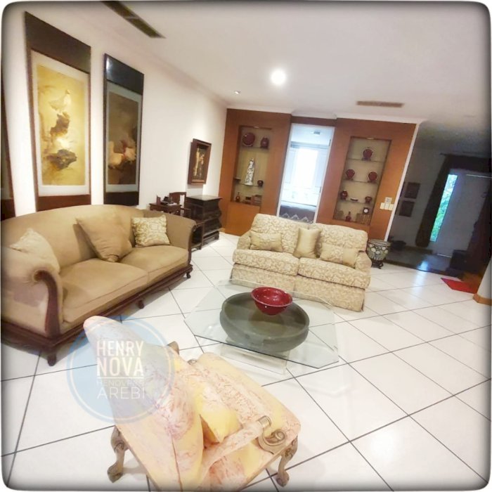 RUMAH Menteng Jkt Pusat Lokasi Elit Dkt.Taman Menteng