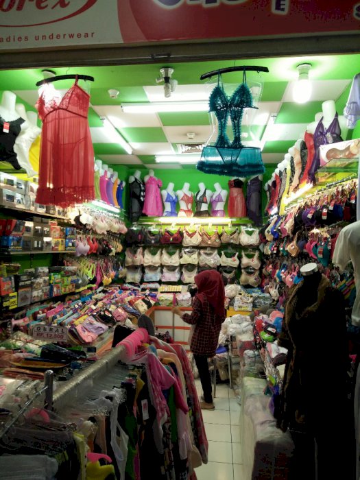 DIJUAL : Kios di posisi premium. BU