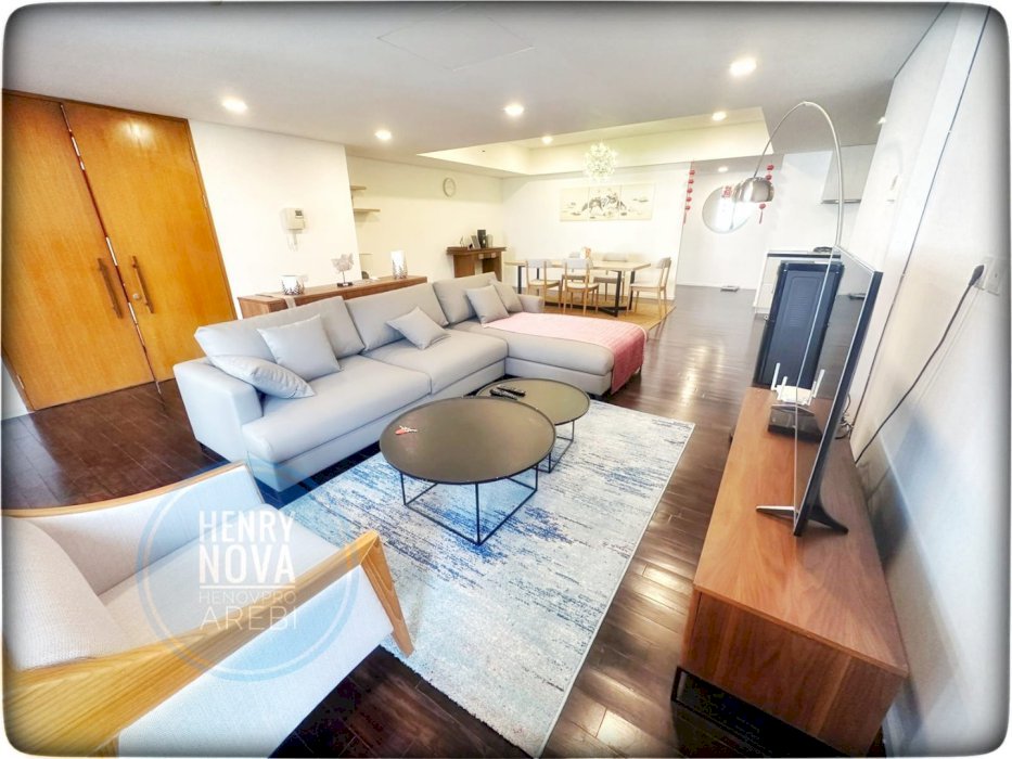 VERDE 1 TURUN HARGA 3BR Furnish Garden View Pet Friendly Apartment