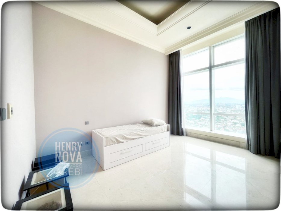 Pacific Place Residence Unit Terbaik 4BR City View